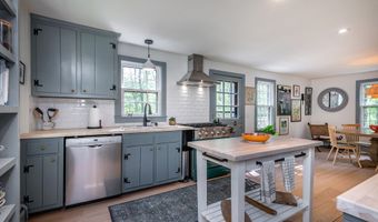 25 Dark Entry Rd, Bethlehem, CT 06751