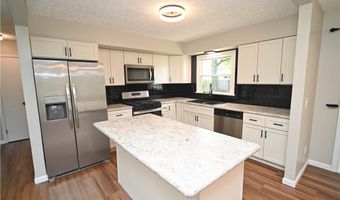 3911 Nottingham Ave, Austintown, OH 44511