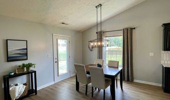 8202 Stonelick Dr, Avon, IN 46123
