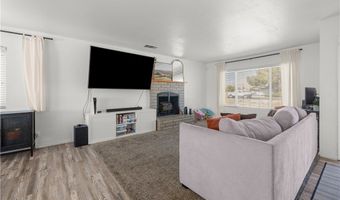 15456 Dale Evans Pkwy, Apple Valley, CA 92307