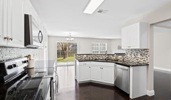 109 Arbor Oaks Dr, Summerville, SC 29485
