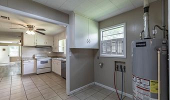 834 S A St, Arkansas City, KS 67005