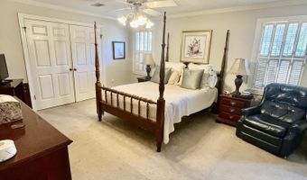 504 Holmes St, Belzoni, MS 39038