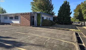 905 QUEEN Ave SW, Albany, OR 97321