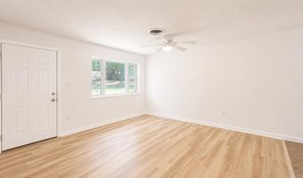 1111 Edgehill Dr, Benton, AR 72015