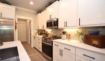 42 Tummell Dr, Bella Vista, AR 72715