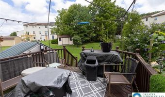 257 Ridgeview Dr, Alburtis, PA 18011