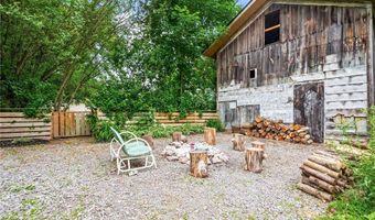 258 E State St, Albion, NY 14411
