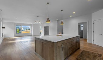 20607 SE Boer SE, Bend, OR 97702