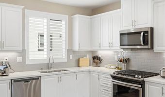 2572 S Escondido Blvd 808, Escondido, CA 92025