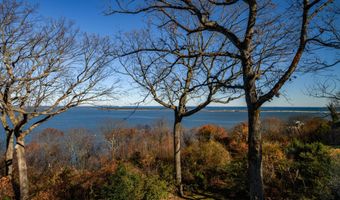 4 Hillside Rd, Atlantic Highlands, NJ 07716