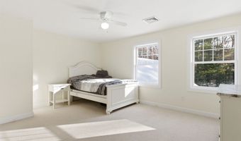 56 Sun Lake Dr, Belmont, NH 03220