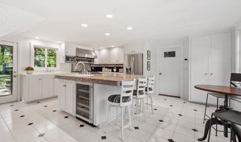 202 Paine St, Bellingham, MA 02019