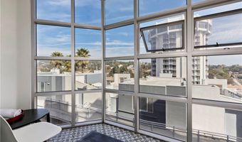 171 N Church Ln 617, Los Angeles, CA 90049