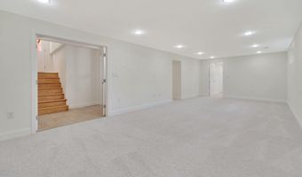 7705 ROYSTON St, Annandale, VA 22003