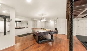 2230 Greenwood Rd, Allentown, PA 18103