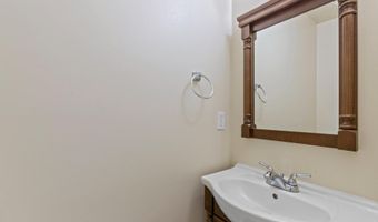 922 MADISON St NW 304, Washington, DC 20011