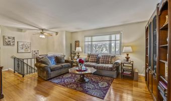 26 Warren Dr, Aberdeen, NJ 07747