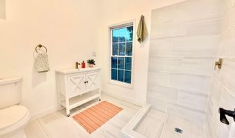 301 W High St, Alba, MO 64830