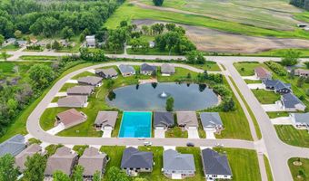 5036 N MILKWEED Trl, Appleton, WI 54913