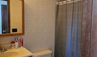 1 Squaw Valley Ct 8, Alloway, NJ 07462
