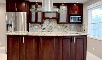 98-1810 Kaahumanu St 3, Pearl City, HI 96782