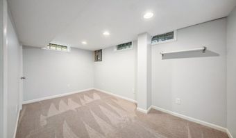 2375 Dundee Dr, Ann Arbor, MI 48103