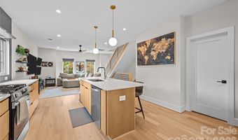 3020 Cobbs Hill Rd, Charlotte, NC 28205