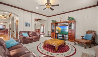2686 Della Rd SW, Albuquerque, NM 87105