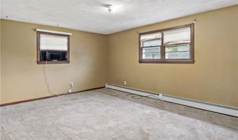2 Huckleberry Rd, Coventry, RI 02816