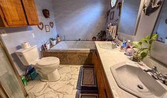 607 Park St, Anderson, MO 64831