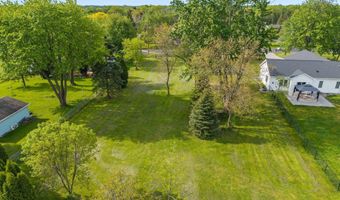 3540 W CAPITOL Dr, Appleton, WI 54914