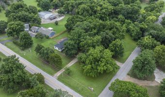1701 E Chestnut Ave, Arkansas City, KS 67005