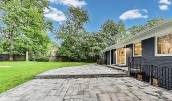 4422 NEPTUNE Dr, Alexandria, VA 22309