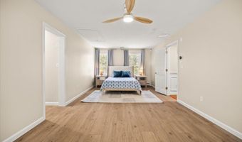 2 Boulder Rd, Bourne, MA 02532