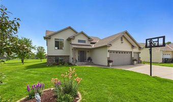 985 Waters Edge Cir, Avon, MN 56310