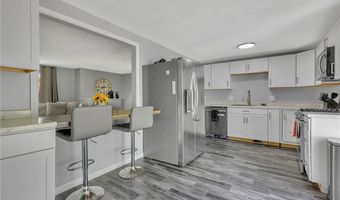 1102 Queens Mill Rd, Aliquippa, PA 15001