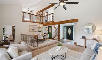 916 E CLEVELAND St, Apopka, FL 32703