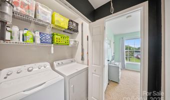 2143 Kaybird Ln, Charlotte, NC 28270