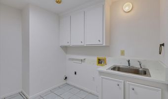 354 Lakeway Dr, Brandon, MS 39047