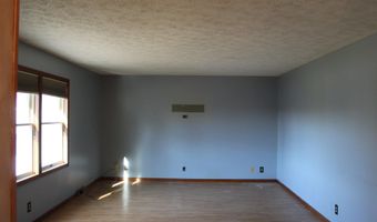 880 W Mashie Ct, Angola, IN 46703