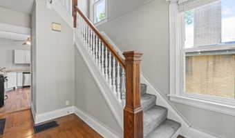 6717 Bramble Ave, Cincinnati, OH 45227