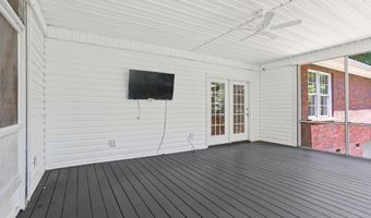 510 Chippendale Ln, Boiling Springs, SC 29316