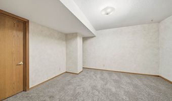 3 Debra Cir, Augusta, KS 67010