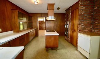 1915 N River Oaks Dr, Abbeville, LA 70510
