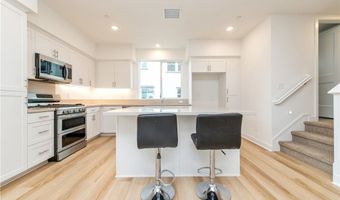 2215 W Orange Ave 12, Anaheim, CA 92804