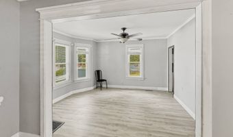 939 S 4th St, Albion, NE 68620