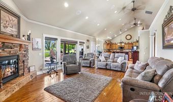 319 Clear Lake Ln, Buhl, ID 83316