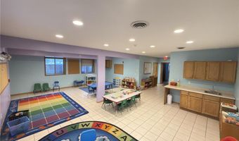 2328 N Hillcrest Pkwy, Altoona, WI 54720