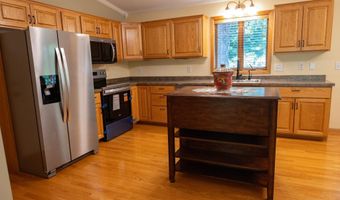 2485 Reeds Villa Ln SW, Alexandria, MN 56308